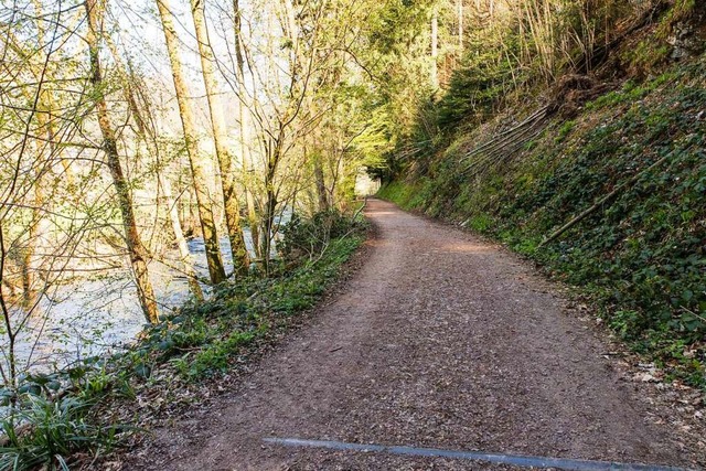 Der Staubfreie Weg fhrt zwar malerisc...ehrs ist der Weg nur bedingt geeignet.  | Foto: Gabriele Zahn