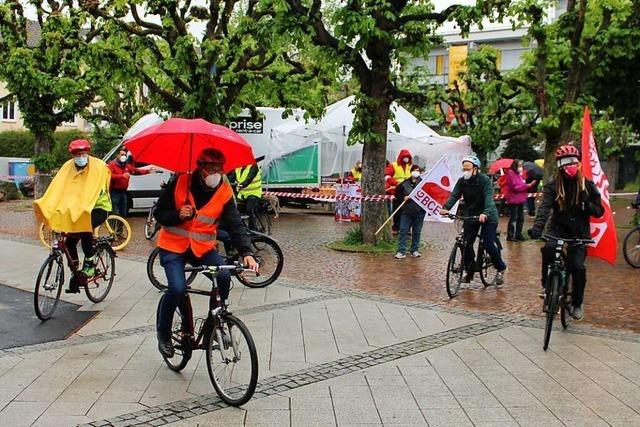 Gewerkschafter fordern bei Kundgebung in Rheinfelden bezahlbaren Wohnraum