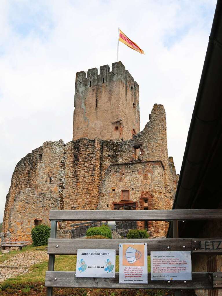 Nicht nur Corona, sondern auch das schlechte Wetter sorgten dafr, dass am Maiwochenende wenig an sonst beliebten Wanderzielen wie der Burg Rtteln los war.