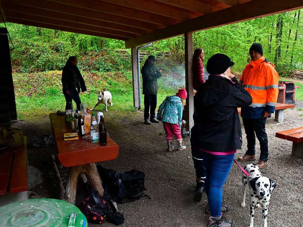 Nicht nur Corona, sondern auch das schlechte Wetter sorgten dafr, dass am Maiwochenende wenig an sonst beliebten Wanderzielen wie der Burg Rtteln los war.