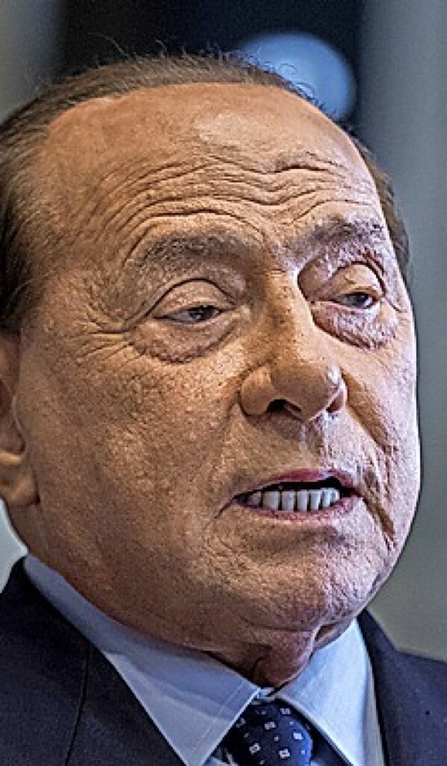Berlusconi  | Foto: Roberto Monaldo (dpa)