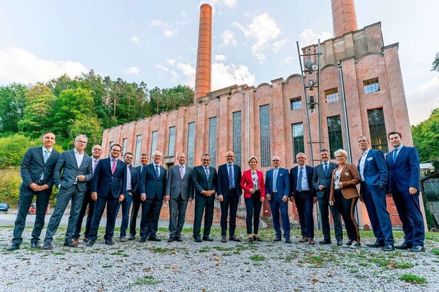 Kamingesprch in Rottweil mit Wirtscha...Nicole Hoffmeister-Kraut (rote Jacke).  | Foto: WVIB