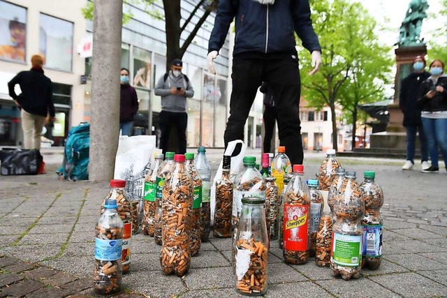 Eingesammelte Zigarettenstummel in Offenburg  | Foto: Zweierpasch