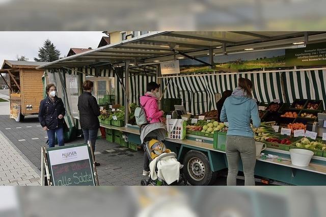 Hndler und Kunden erfreut ber Bereicherung