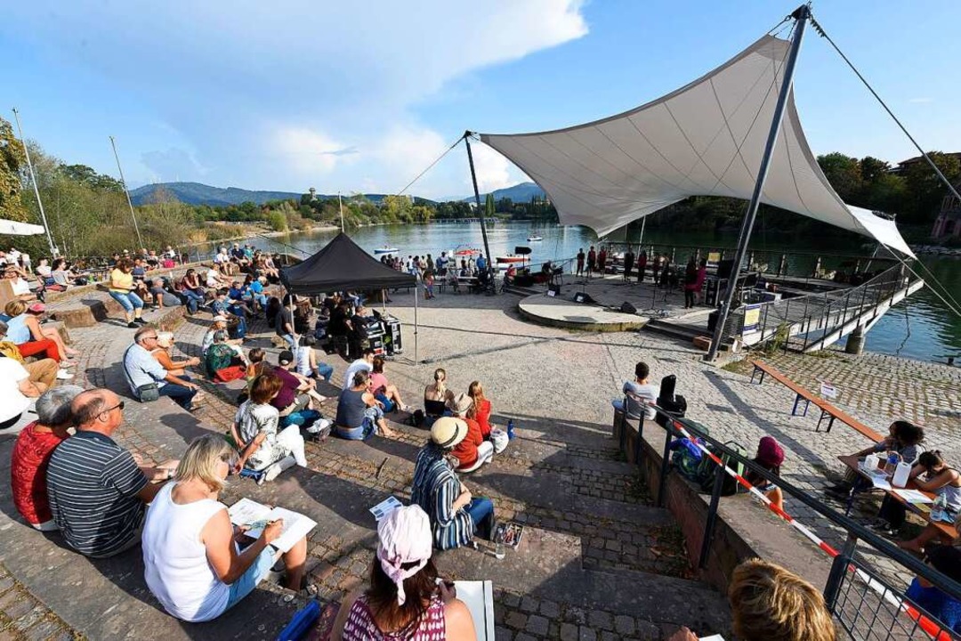 2020 fand das Festival an acht verschi...Freiburg statt, wie hier am Seepark...  | Foto: Thomas Kunz