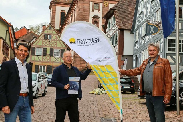 Bruno Metz (von links), Udo Benz und H... die Kampagne der Stadt Ettenheim vor.  | Foto: Sandra Decoux-Kone