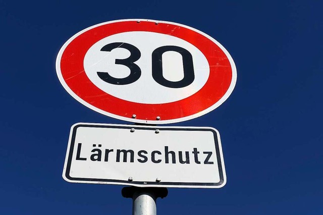 Zum Schutz der Anwohner an der Landess...au werden Tempo-30-Zonen eingerichtet.  | Foto: Hans-Peter Mller