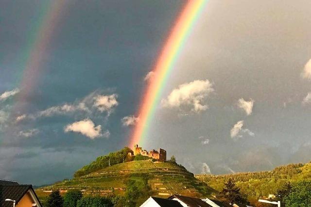 Doppelter Regenbogen ber der Staufener Burg