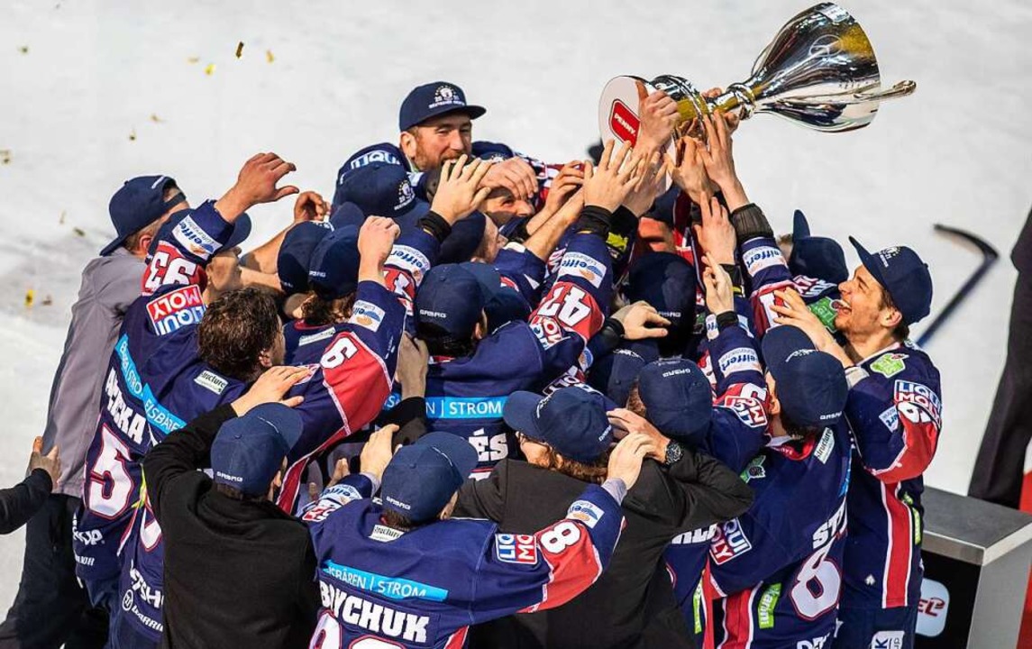 Eisbären Berlin Gewinnen Deutsche Meisterschaft In Der DEL - Eishockey ...