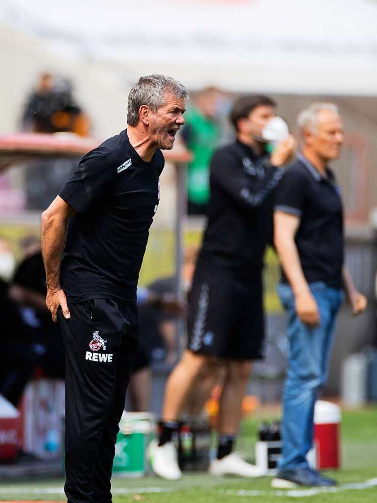 Gegen Kln setzt sich der SC Freiburg mit 4:1 durch.