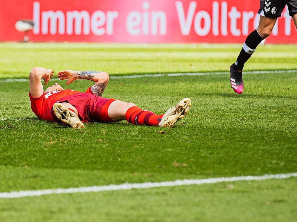 Gegen Kln setzt sich der SC Freiburg mit 4:1 durch.