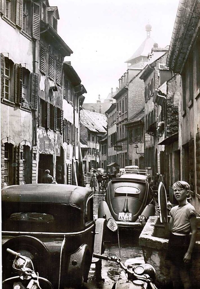 Nostalgiker kommen beim historischen B...asse-Automobil und  einen Ovali-Kfer.  | Foto: Archiv Bergner