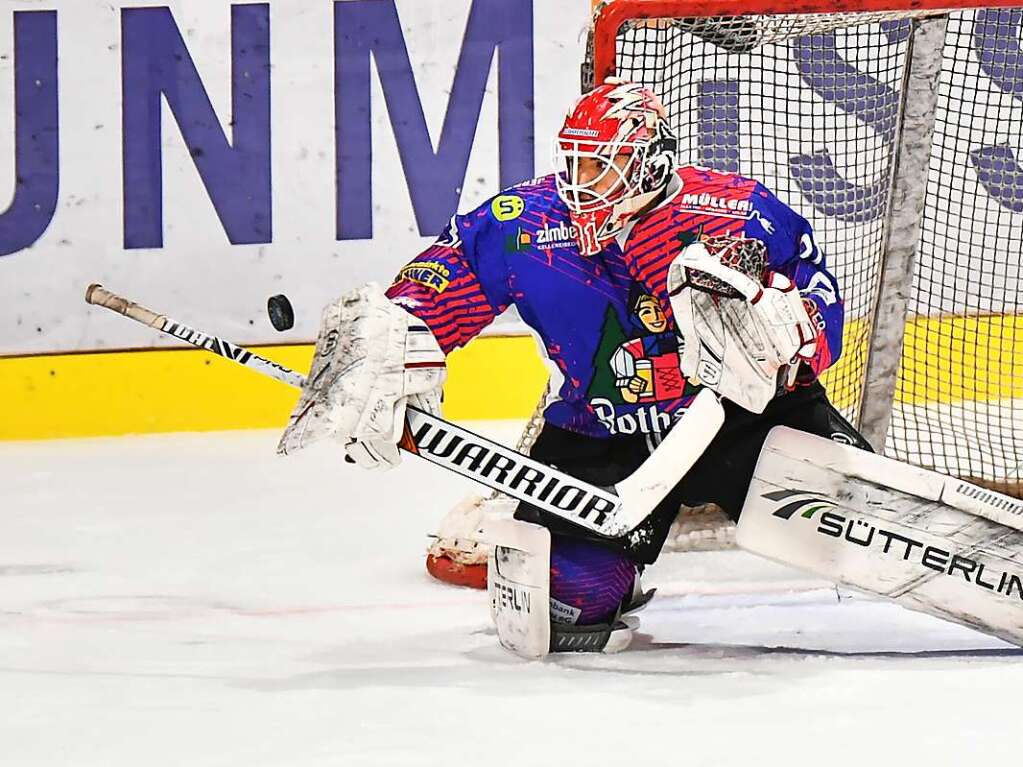 Der EHC Freiburg hat das entscheidende fnfte Duell der Halbfinalserie gegen die Bietigheim Steelers mit 2:4 verloren.