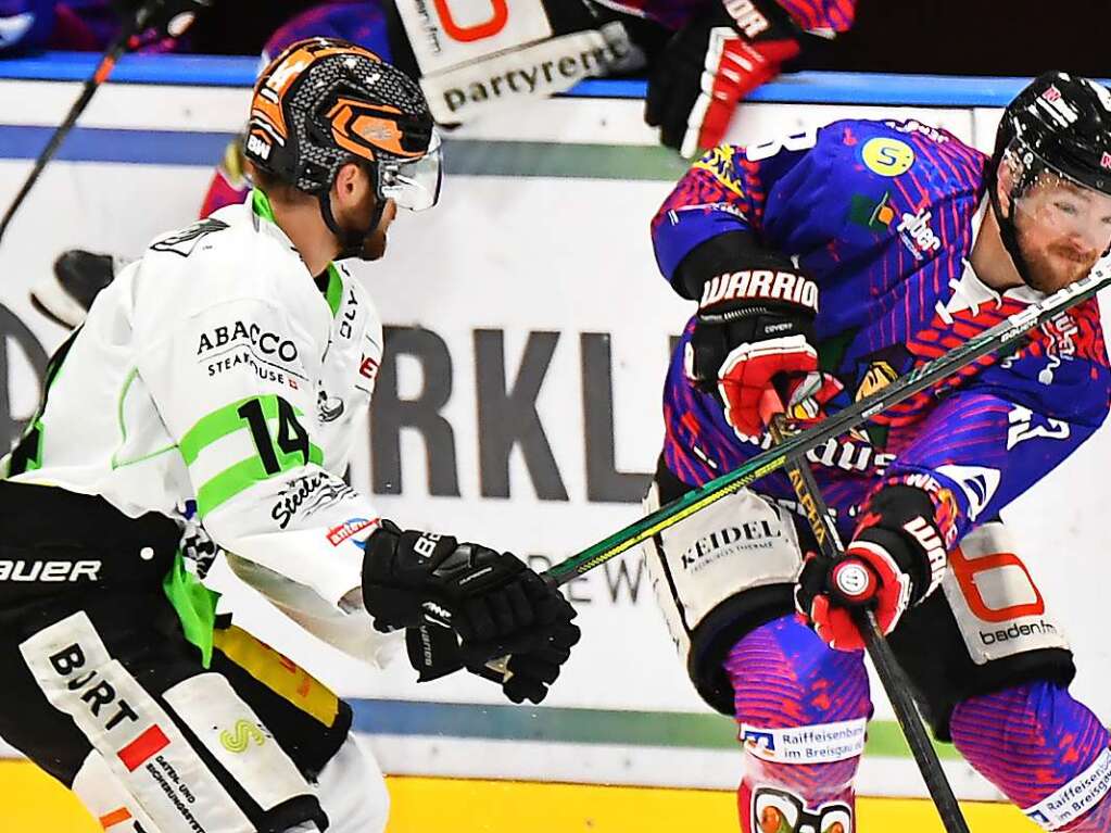 Der EHC Freiburg hat das entscheidende fnfte Duell der Halbfinalserie gegen die Bietigheim Steelers mit 2:4 verloren.