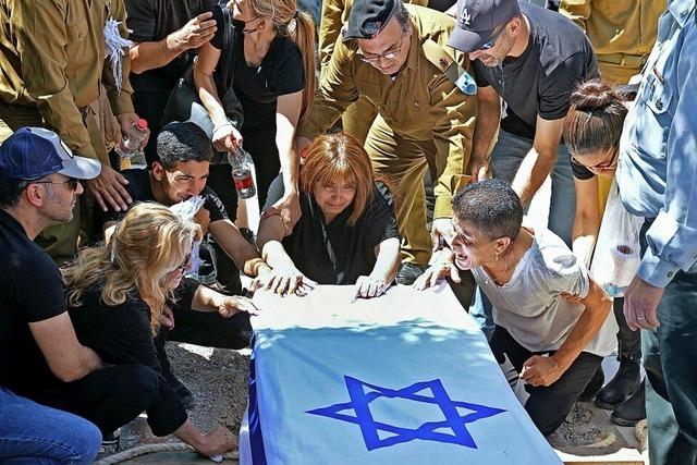 Tel Aviv erstmals am Tag angegriffen