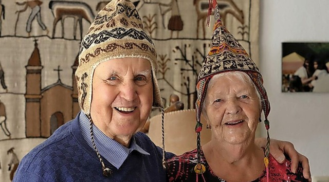 Siegfried und Maria Klante tragen hier typische Mtzen aus den Anden.  | Foto: Privat