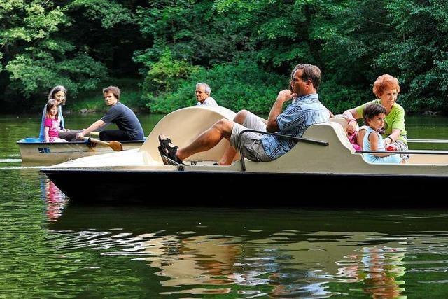 Eine kleine Auszeit: Bootfahren auf dem Waldsee