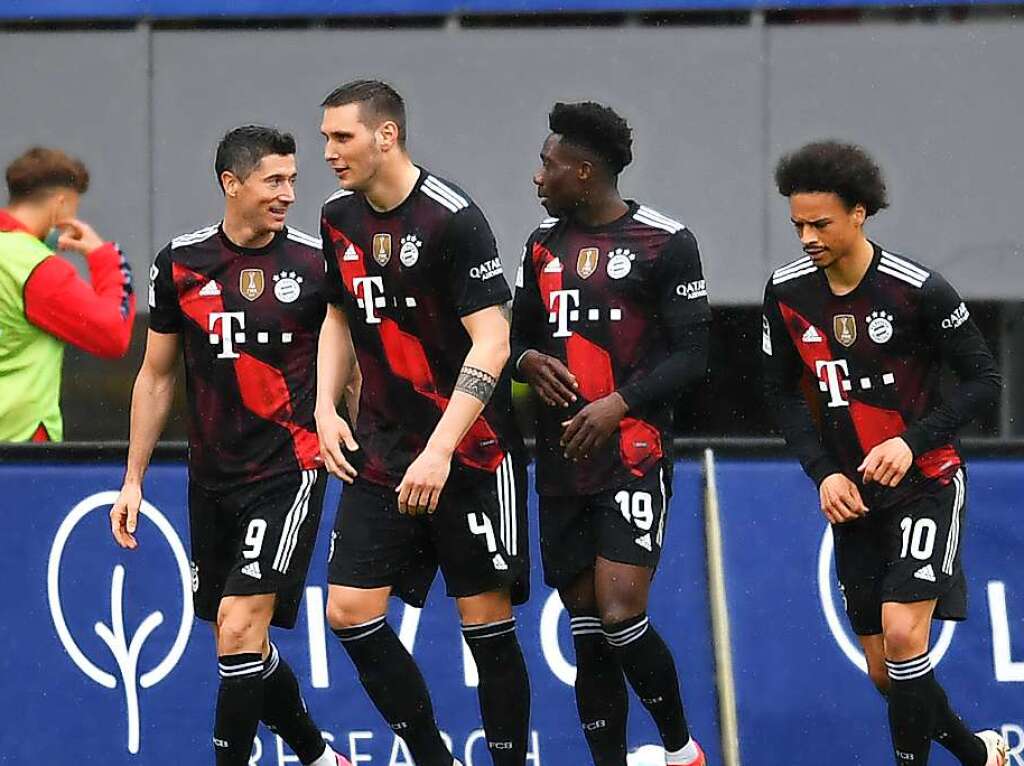 Die Bayern, besonders Lewandowski jubelten.