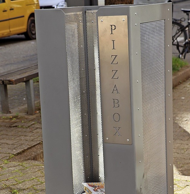 Hier kommt das Eckige ins Eckige: Pizza-Mlleimer in Waldkirch.  | Foto: Stadt Waldkirch