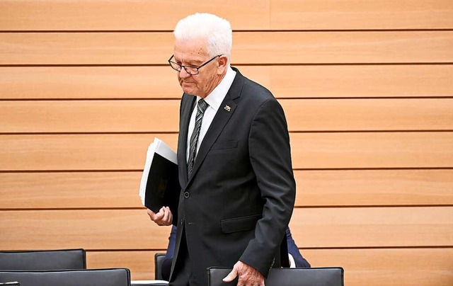 Ministerprsident Kretschmann am Mittwoch im Landtag.  | Foto: Bernd Weissbrod (dpa)