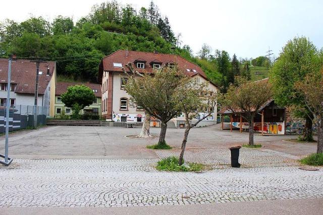 Der Schulhof in Atzenbach wird gesperrt
