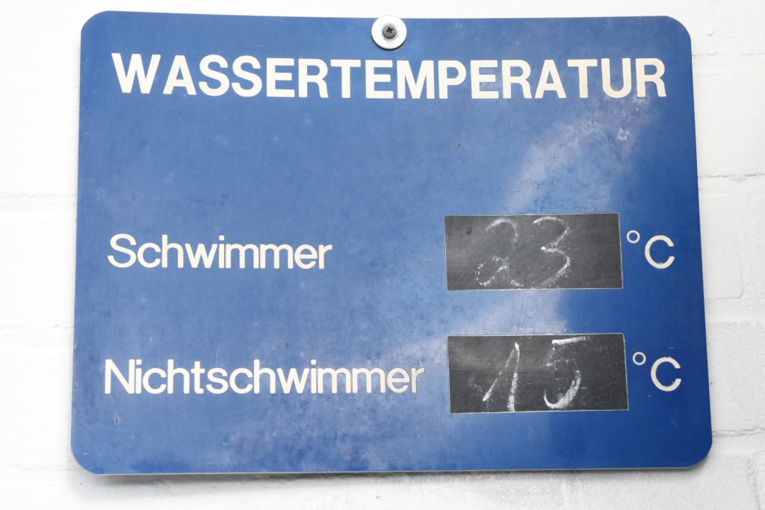 Anbaden mit Schlotterfaktor &#8211; di...mmerbecken hatte erfrischende 20 Grad.  | Foto: Rita Eggstein