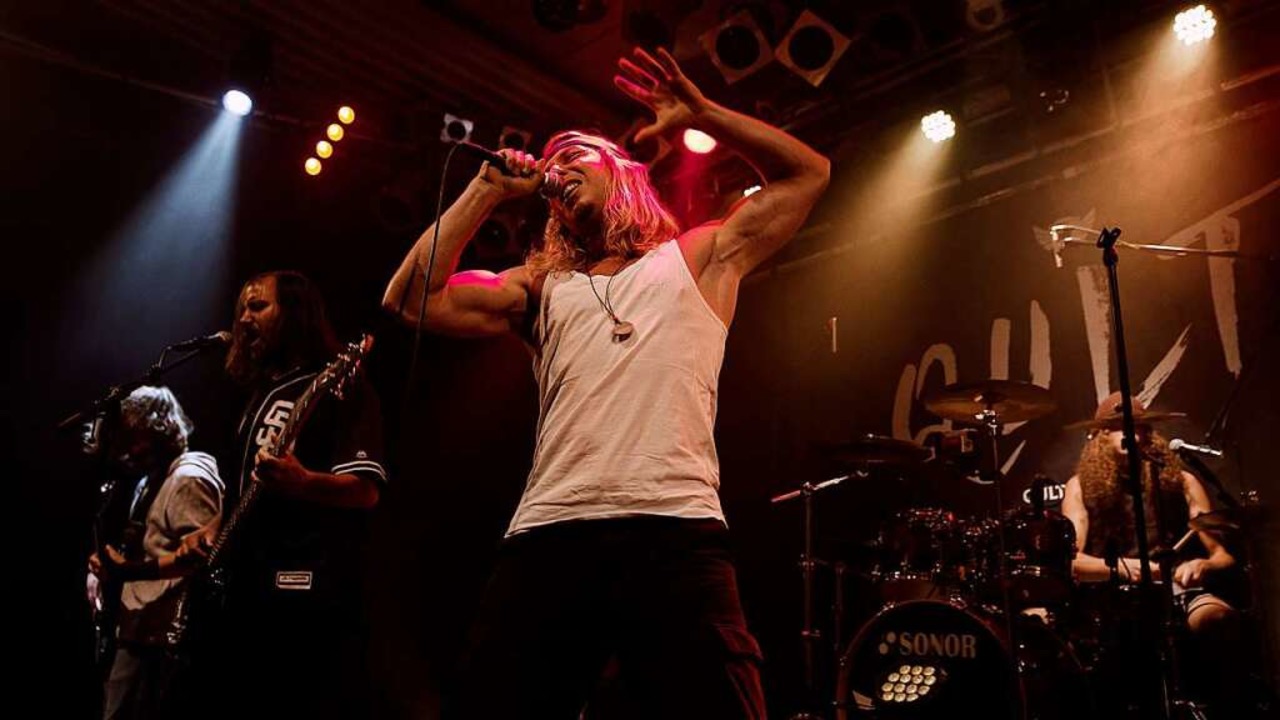 Die Freiburger Band Qult trat bei &#8222;We Live&#8220; auf.  | Foto: Punchline Studio