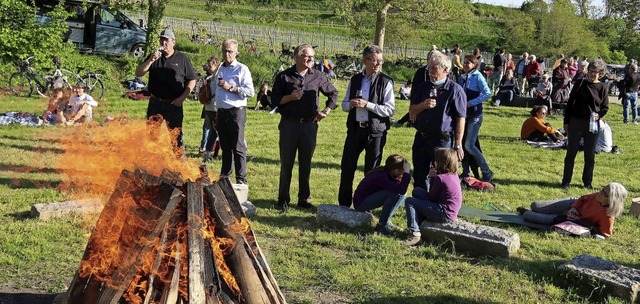 Erstmals wurde am Attilafelsen ein Pfi... und Pius Mangold hatten es entzndet.  | Foto: Christine Weirich