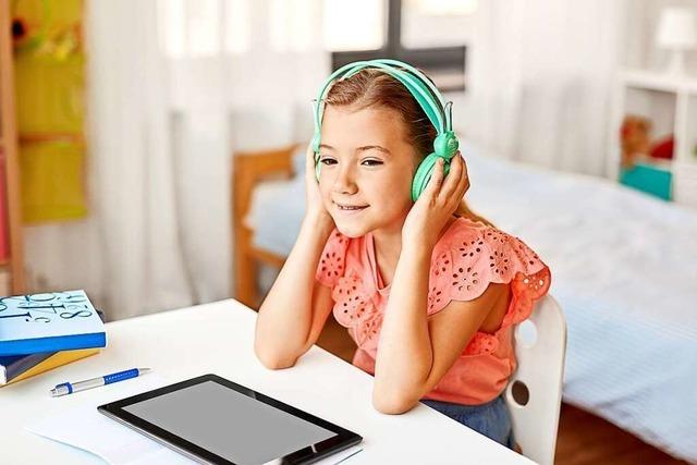 12 Podcast-Tipps für Eltern und Kinder