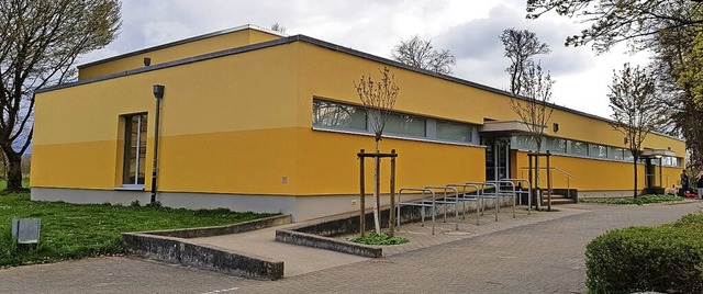 Auch die Umkircher Turn- und Festhalle...igungsdienstleistungen geputzt werden.  | Foto: Julius Wilhelm Steckmeister