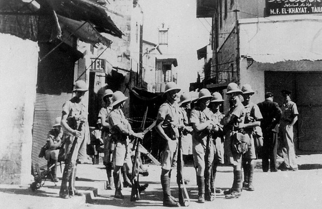 Im Kampf gegen aufstndische Araber: britische Soldaten 1938 in Jerusalem  | Foto: TopFoto.co.uk