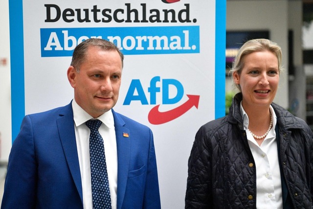 Tino Chrupalla und Alice Weidel fhren...is die AfD in den Bundestagswahlkampf.  | Foto: JOHN MACDOUGALL (AFP)