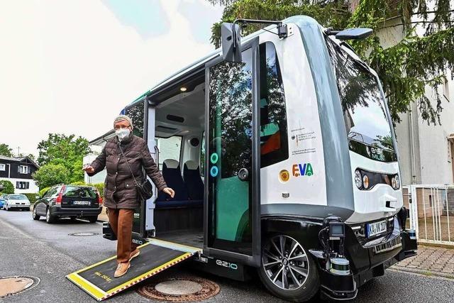 Mit 12,5 Stundenkilometern im autonomen Bus in Richtung Zukunft