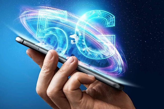 Durch die 5G-Technologie ist schnelleres Surfen im mobilen Internet mglich.  | Foto: markoaliaksandr (Adobe Stock)