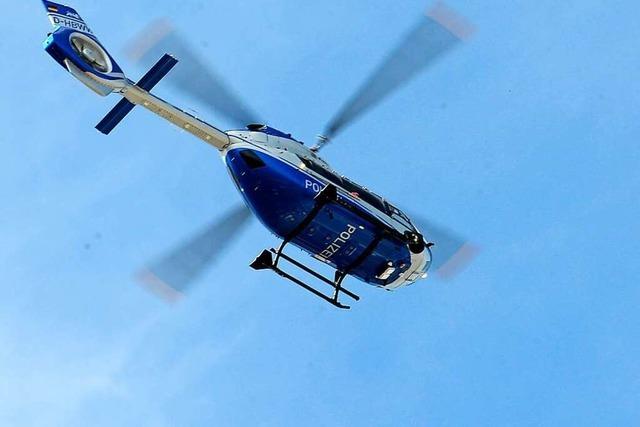 Polizei sucht mit Helikopter ber Istein nach Einbrechern
