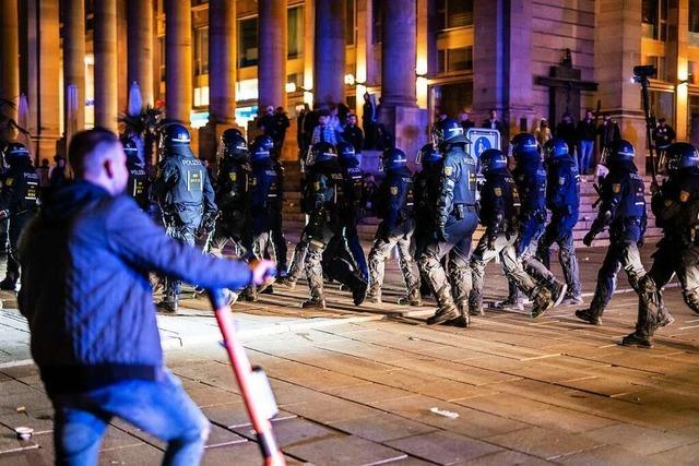 Polizei Stuttgart setzt Pfefferspray nach Auseinandersetzung in Stuttgarter Innenstadt ein