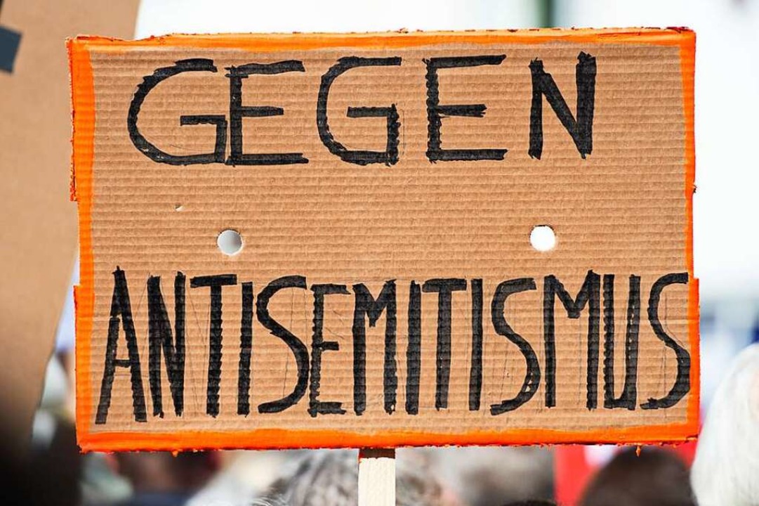 Gegen Antisemitismus arbeitet ein Projekt der Caritas im Landkreis Lrrach an.  | Foto: Christophe Gateau (dpa)