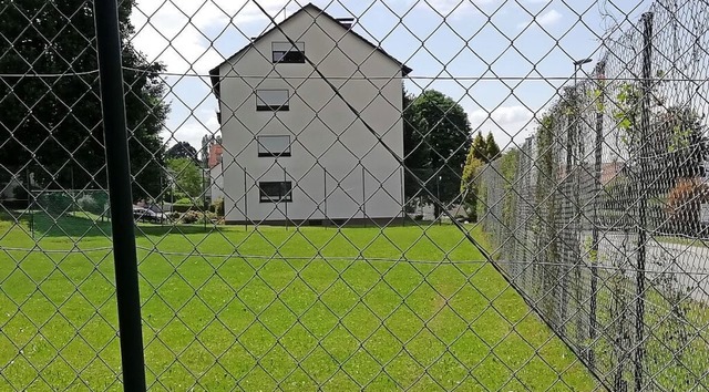 Das Mehrfamilienhaus, das am lmttle ...tstehen soll, erhlt eine Tiefgarage.   | Foto: Stadtbau Lrrach