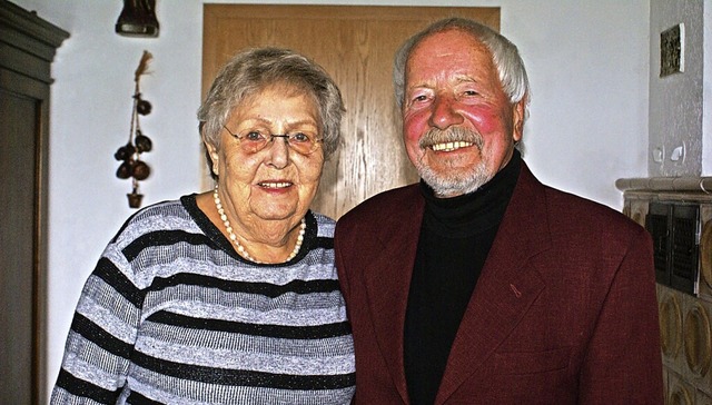 Seit 60 Jahren sind  am heutigen Mittwoch Regina und Meinrad Landis verheiratet.  | Foto: Werner Probst