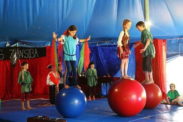 Kaltenbach-Stiftung Lörrach lässt Kinder Bühnenluft schnuppern