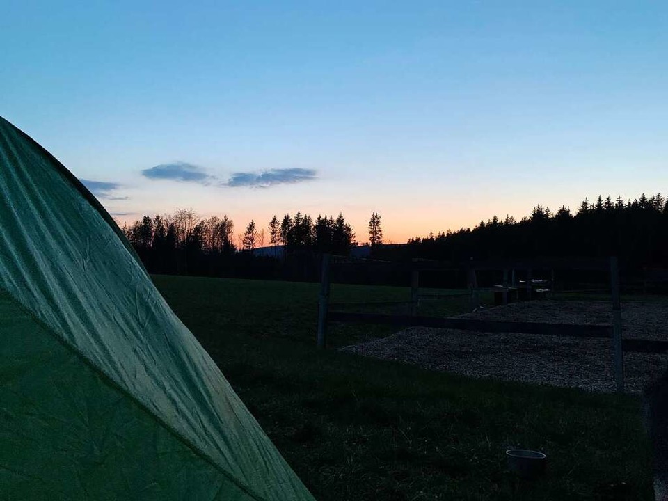 Wer nicht in Herbergen schlafen will, nimmt das Zelt mit  | Foto: Lara Schwalb