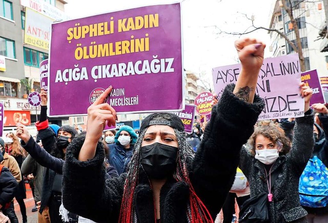 &#8222;Wir werden verdchtige Tode von...er Trkei aus der Istanbul-Konvention.  | Foto: ADEM ALTAN (AFP)