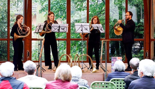 Die vier Instrumentalisten wechselten sich in Haupt- und Nebenstimmen ab.  | Foto: Heidi Fel