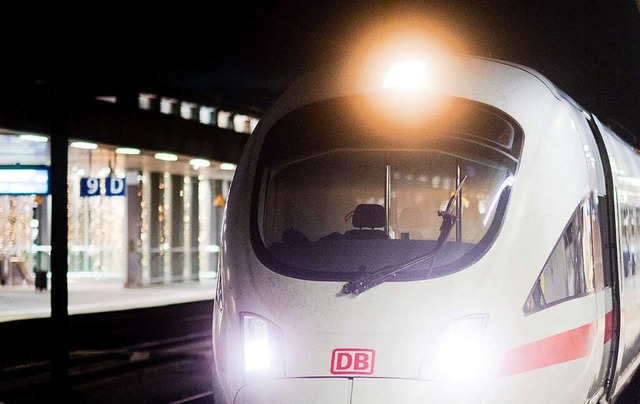 Kunden der Deutschen Bahn mssen sich auf Streik einstellen.  | Foto: Julian Stratenschulte (dpa)