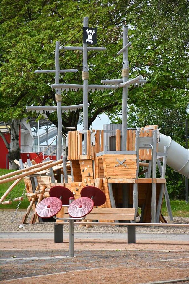 Das Piratenschiff drfte einer der Anz...punkte im umgebauten Rheinpark werden.  | Foto: Hannes Lauber