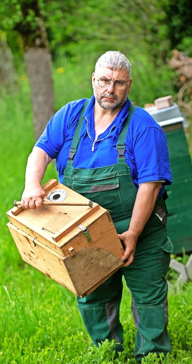 Sigmund Hirt, der Vorsitzende des Bonn...wurden in den letzten Tagen gestohlen.  | Foto: Wolfgang Scheu