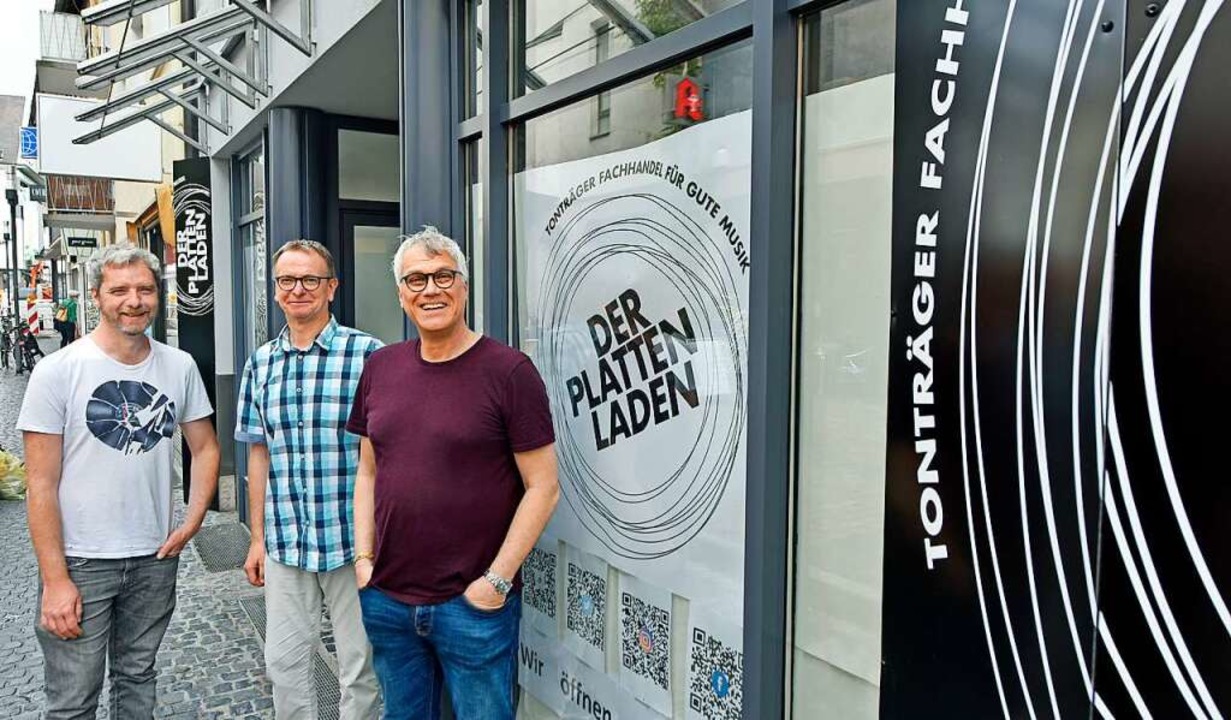 Sie wollen es im Plattenladen rund geh...Lissy, Holger Dehno und Markus Muffler  | Foto: Michael Bamberger