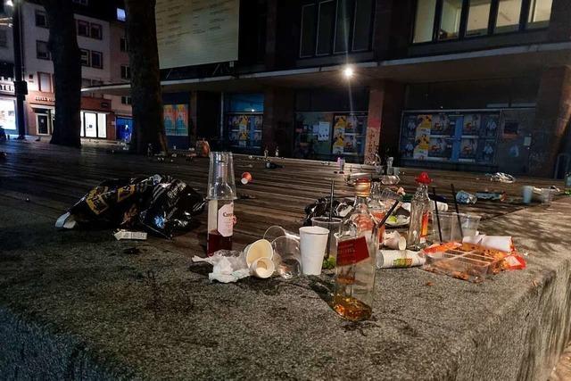 Freiburger Polizei räumt zweimal den Platz der Alten Synagoge