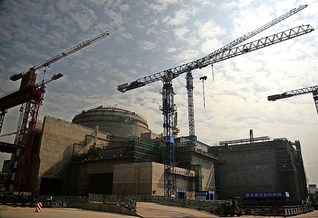 Blick auf das Akw in Taishan beim Bau (2013)  | Foto: PETER PARKS (AFP)