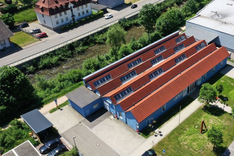 Das Werk direkt am Fluss Wiese: In einem Teil der ehemaligen Zell Schönau AG ist heute das Textilmuseum (Foto: Martin Klabund) Das Werk direkt am Fluss Wiese: In einem Teil der ehemaligen Zell Schönau AG ist heute das Textilmuseum (Foto: Martin Klabund)